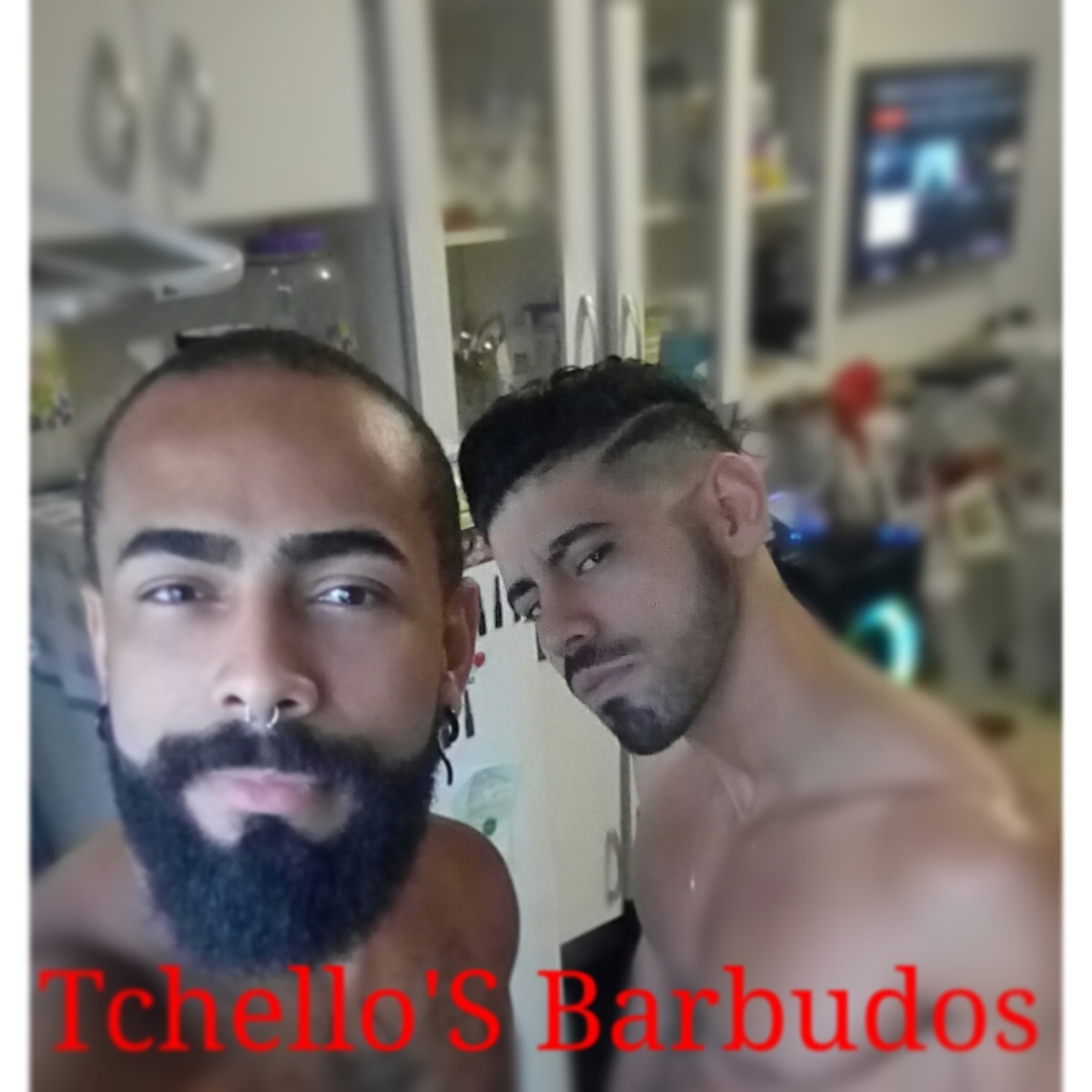 Atenciosamente a Domicílio #haor #risca #tchellosbarbudos #barba #pigmentação #haircut #degrade  cabelo barbeiro(a) auxiliar cabeleireiro(a) recepcionista