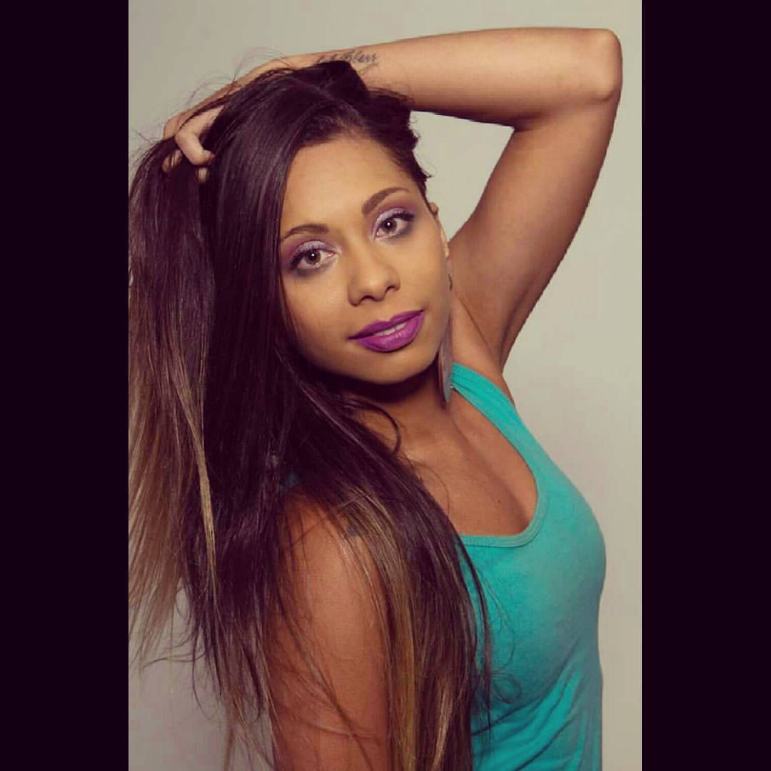 Editorial maquiagem maquiador(a) assistente maquiador(a)