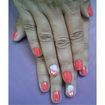 Unhas decoradas com lacinho
