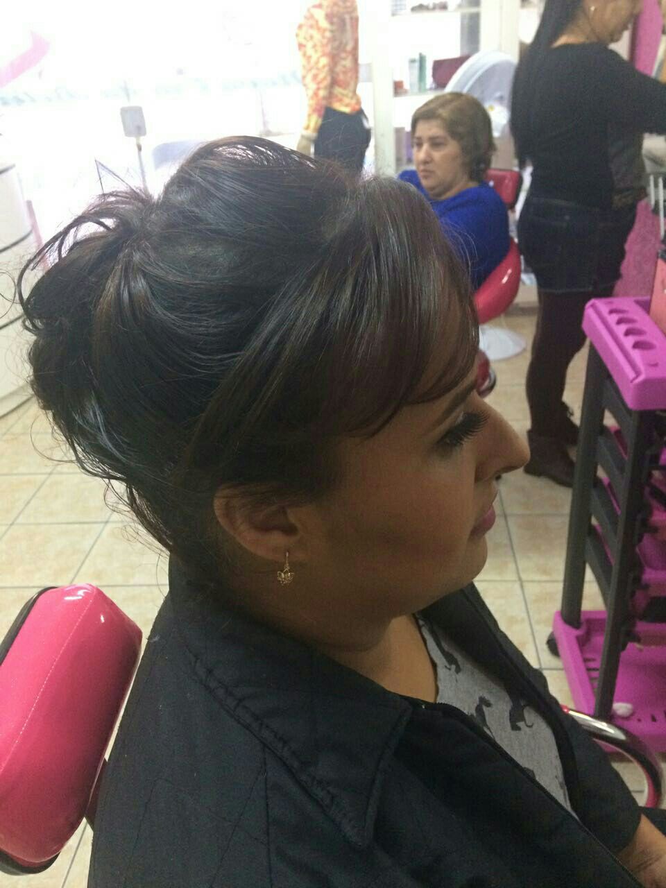 Penteado cabelo auxiliar cabeleireiro(a) cabeleireiro(a) maquiador(a)