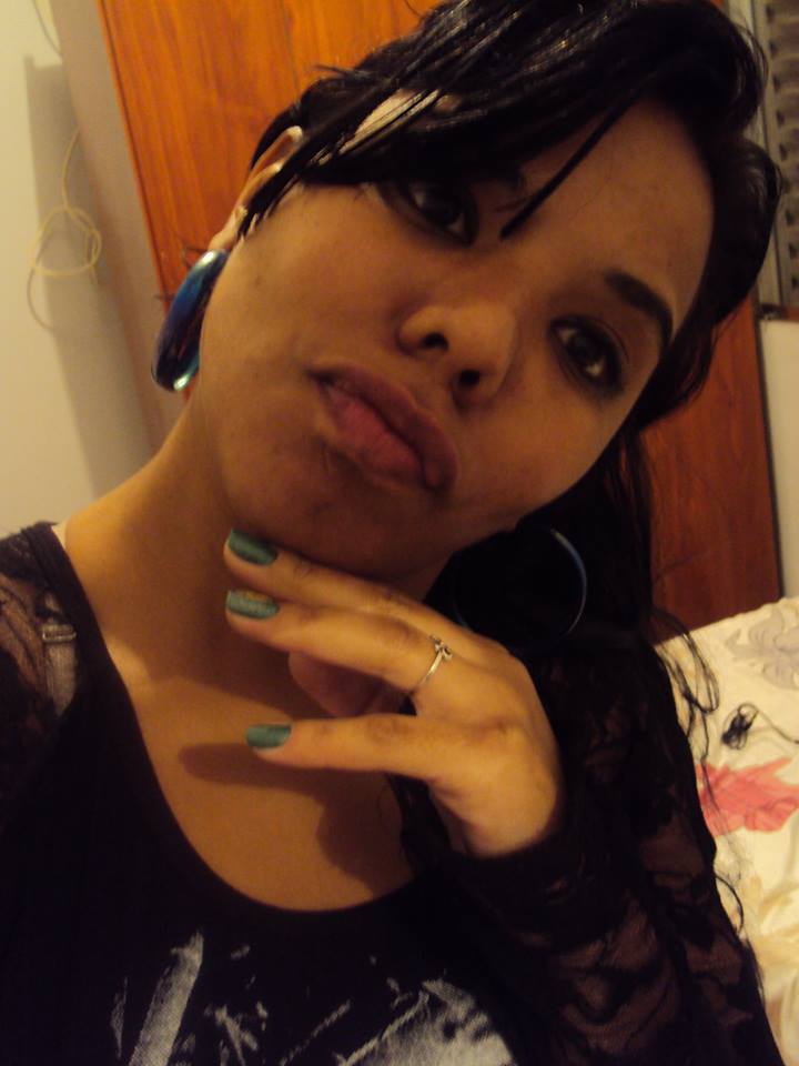 Unha esmalte verde?Pode, pode sim, com strass amarelo ainda por cima,kkkkkkk.
Sobrancelha com design feito por mim e aplicação de henna cor castanho natural. outros manicure e pedicure depilador(a) designer de sobrancelhas barbeiro(a) cabeleireiro(a) recepcionista