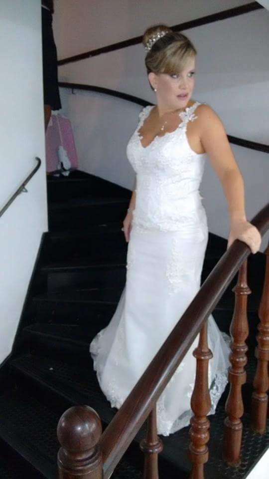 Noiva penteado make glamour maquiagem cabeleireiro(a) maquiador(a)