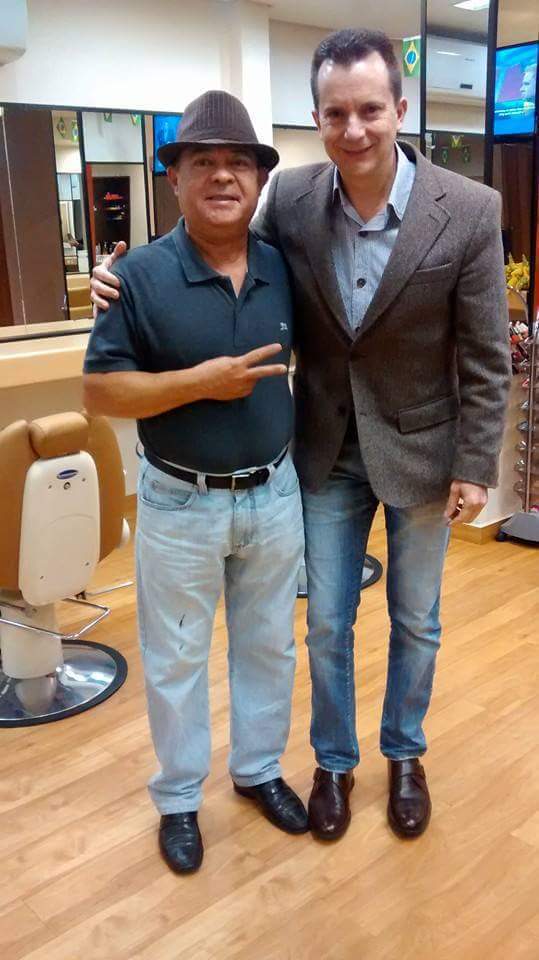 Araujo Show  equipe clientes satisfeitos cabelo cabeleireiro(a) maquiador(a)