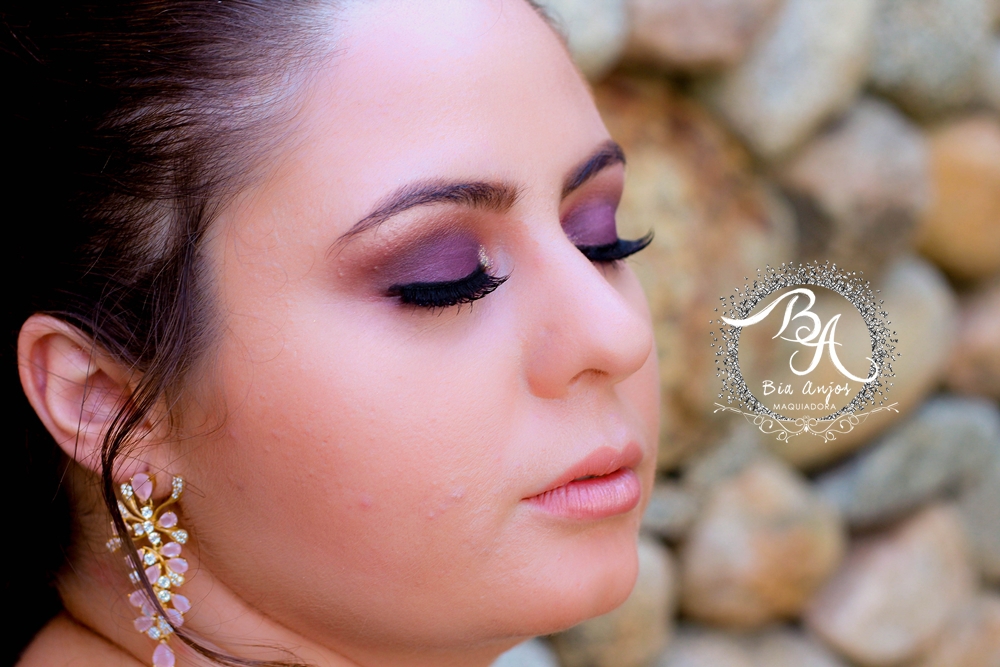 Esfumado roxo, olho tudo e boca nada!
#esfumado #maquiagem #olhotudo #bocanada maquiagem maquiador(a)