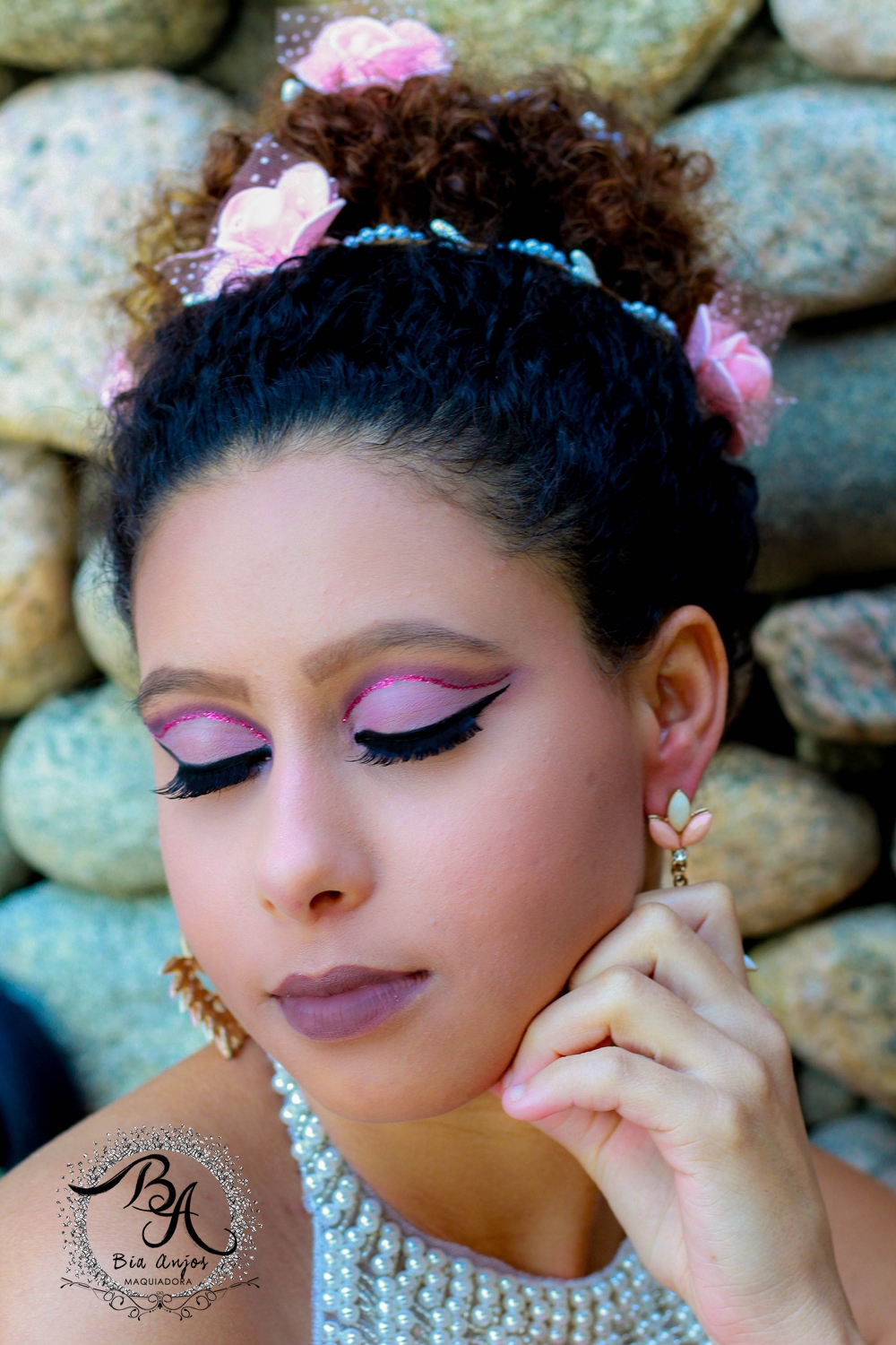 Maquiagem ousada com double cut crease gliterinado!
#doublecut #maquiagemousada #cutglitterinado maquiagem maquiador(a)