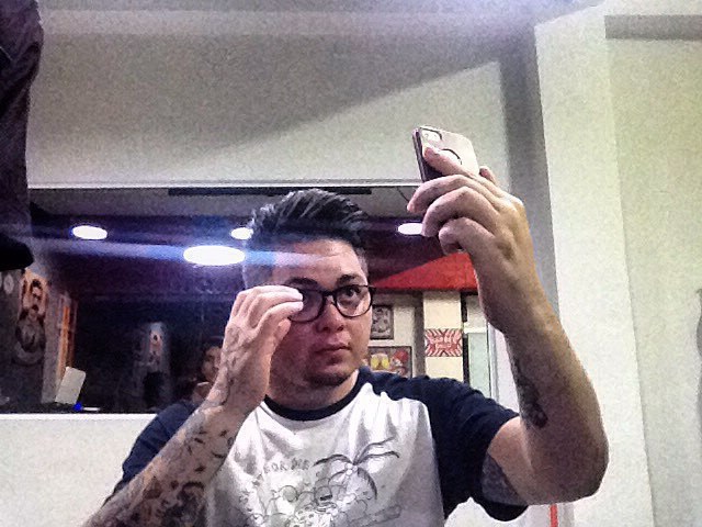 side part realizei um botox capilar antes pra retirar as ondulaçoes cabelo barbeiro(a) cabeleireiro(a)