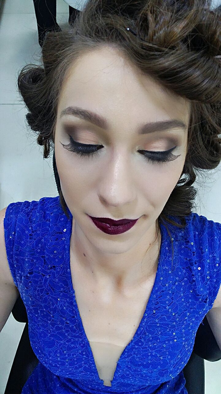 maquiagem cabeleireiro(a) maquiador(a) designer de sobrancelhas stylist / visagista