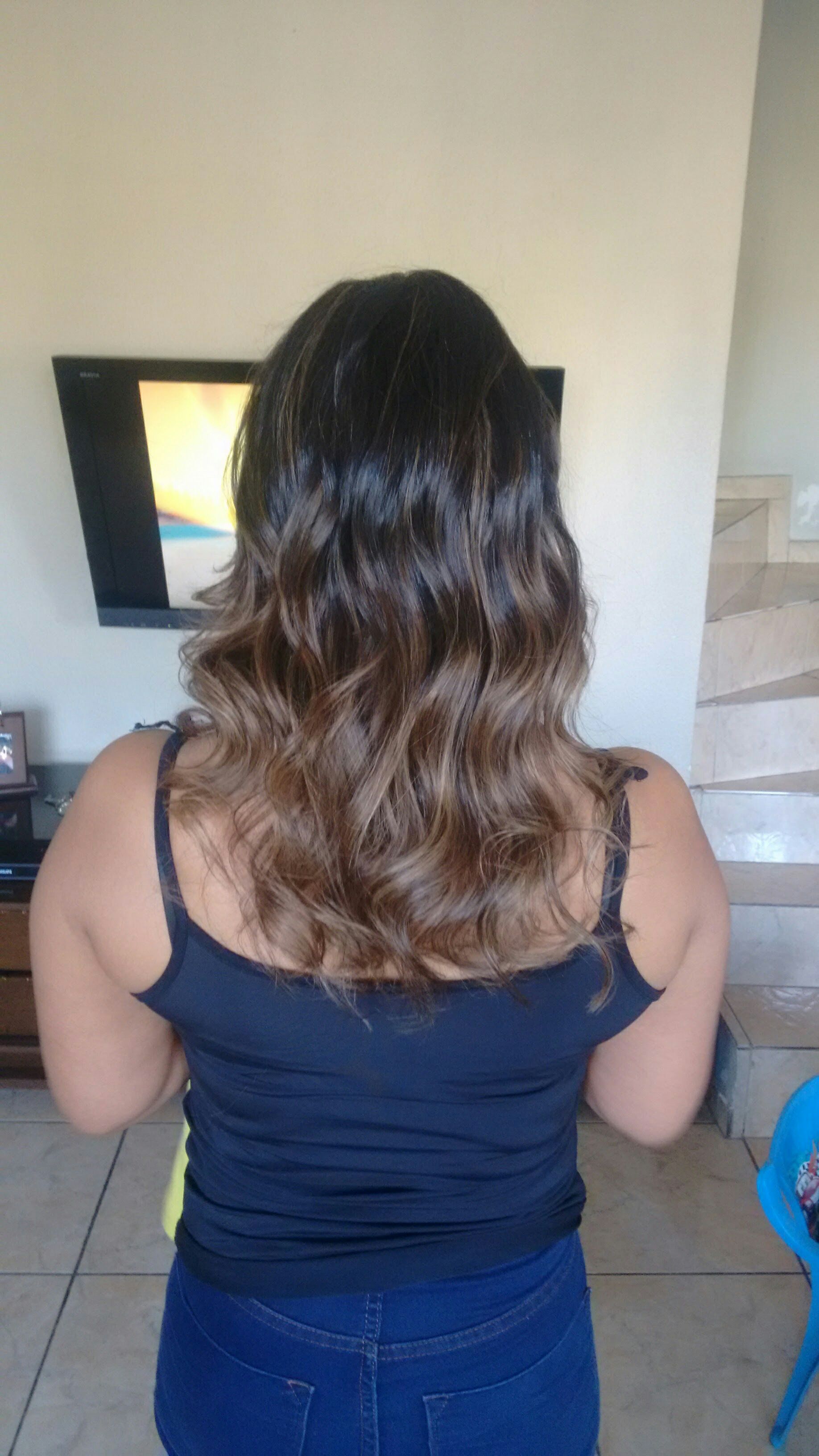 Sombré hair cabelo cabeleireiro(a) maquiador(a) designer de sobrancelhas stylist / visagista