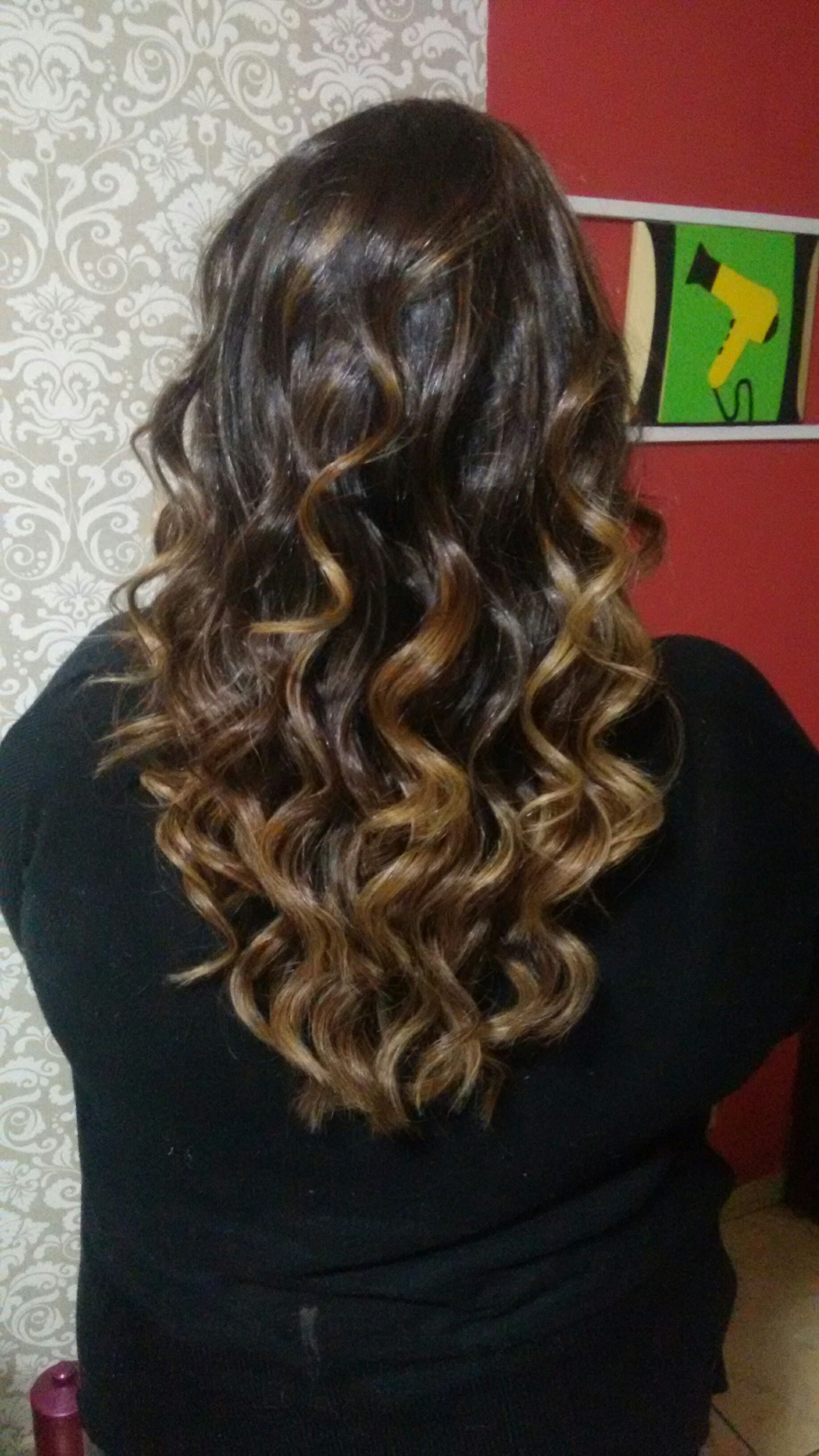 Ombre hair cabelo cabeleireiro(a) maquiador(a) designer de sobrancelhas stylist / visagista