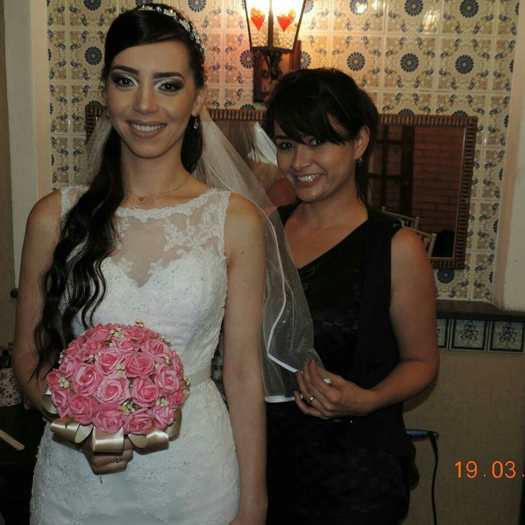A noiva e eu cabelo cabeleireiro(a) maquiador(a) designer de sobrancelhas stylist / visagista