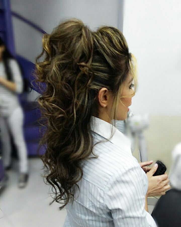 cabeleireiro(a) maquiador(a) designer de sobrancelhas stylist / visagista