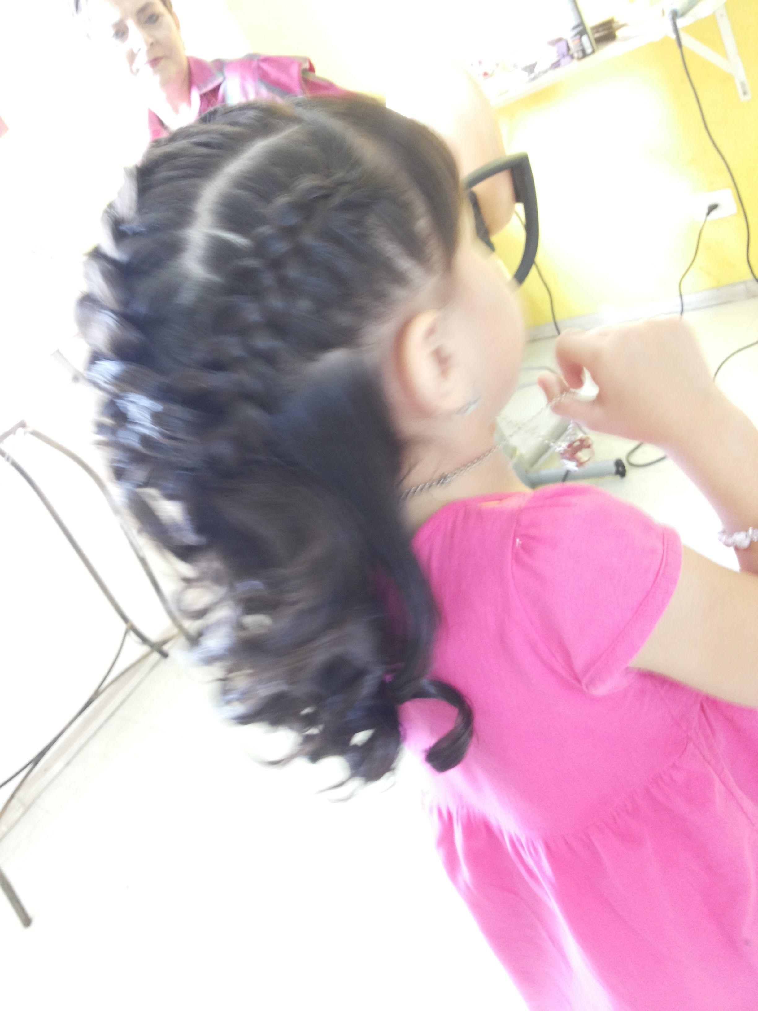 Penteado daminha cabelo cabeleireiro(a) cabeleireiro(a)