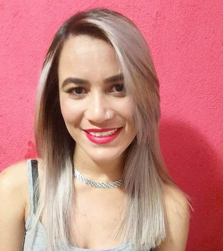 Luzes pérola cabeleireiro(a) cabeleireiro(a)