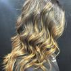 Mechas em tom mel. #MorenaIluminada