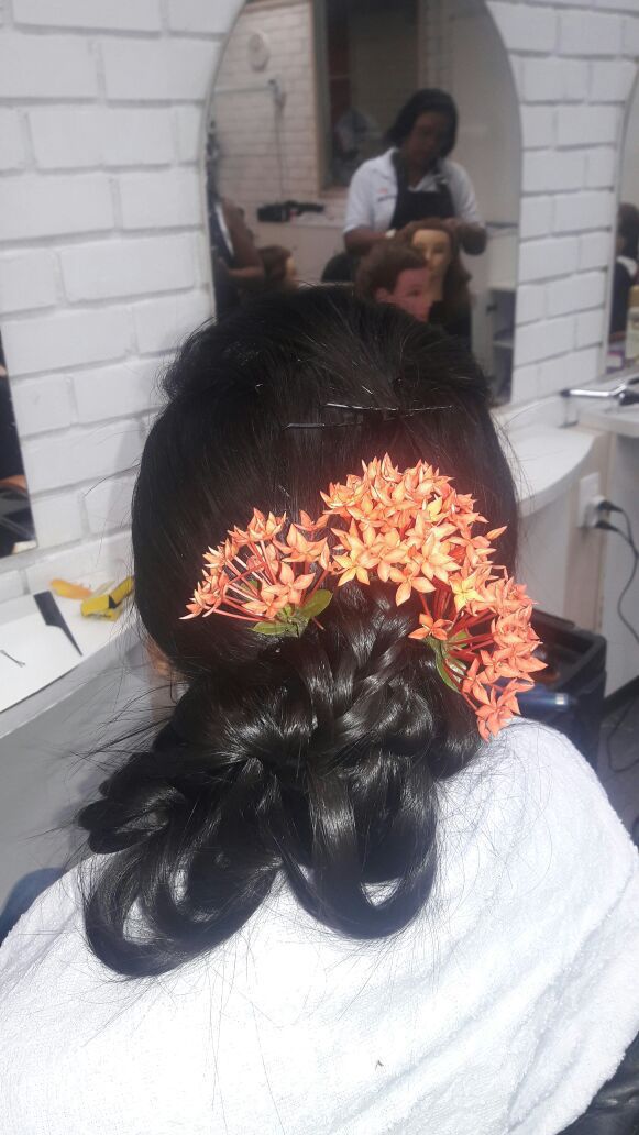 PENTEADO cabelo cabeleireiro(a) auxiliar cabeleireiro(a)