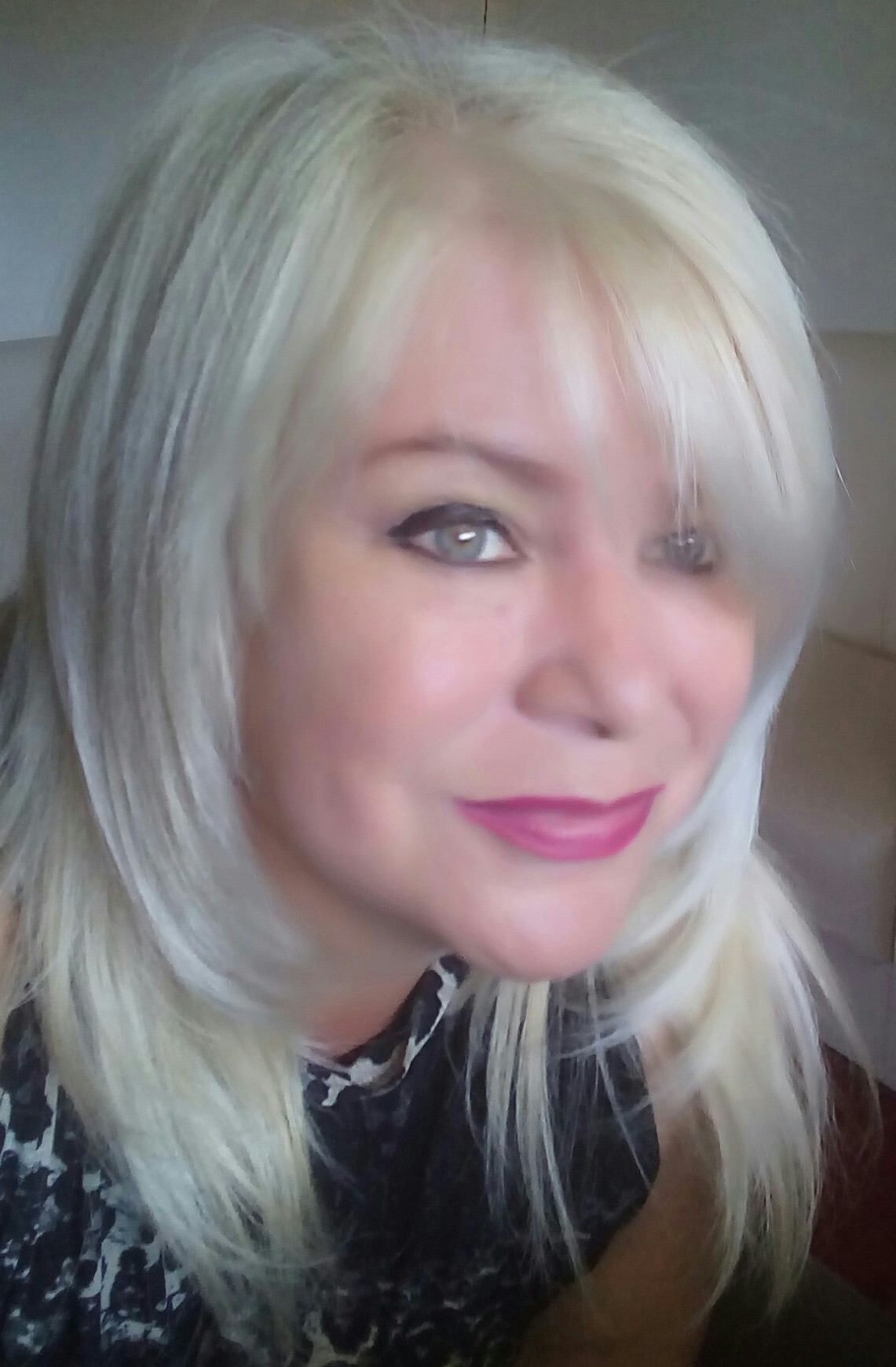 As mais belas mulheres
 modelo  estética cabeleireiro(a) aromaterapeuta esteticista outros