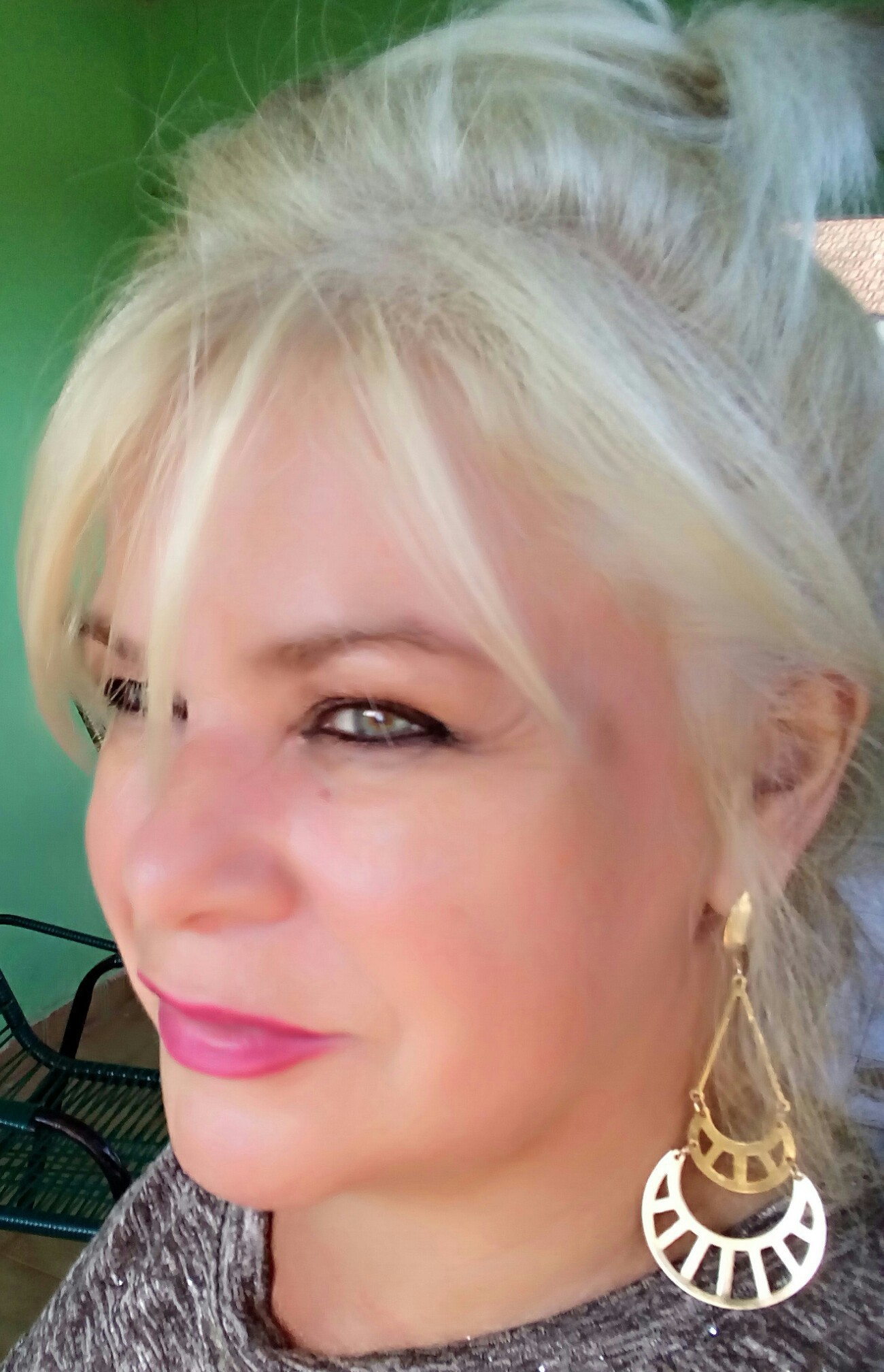A mais belas mulheres cabeleireiro(a) aromaterapeuta esteticista outros