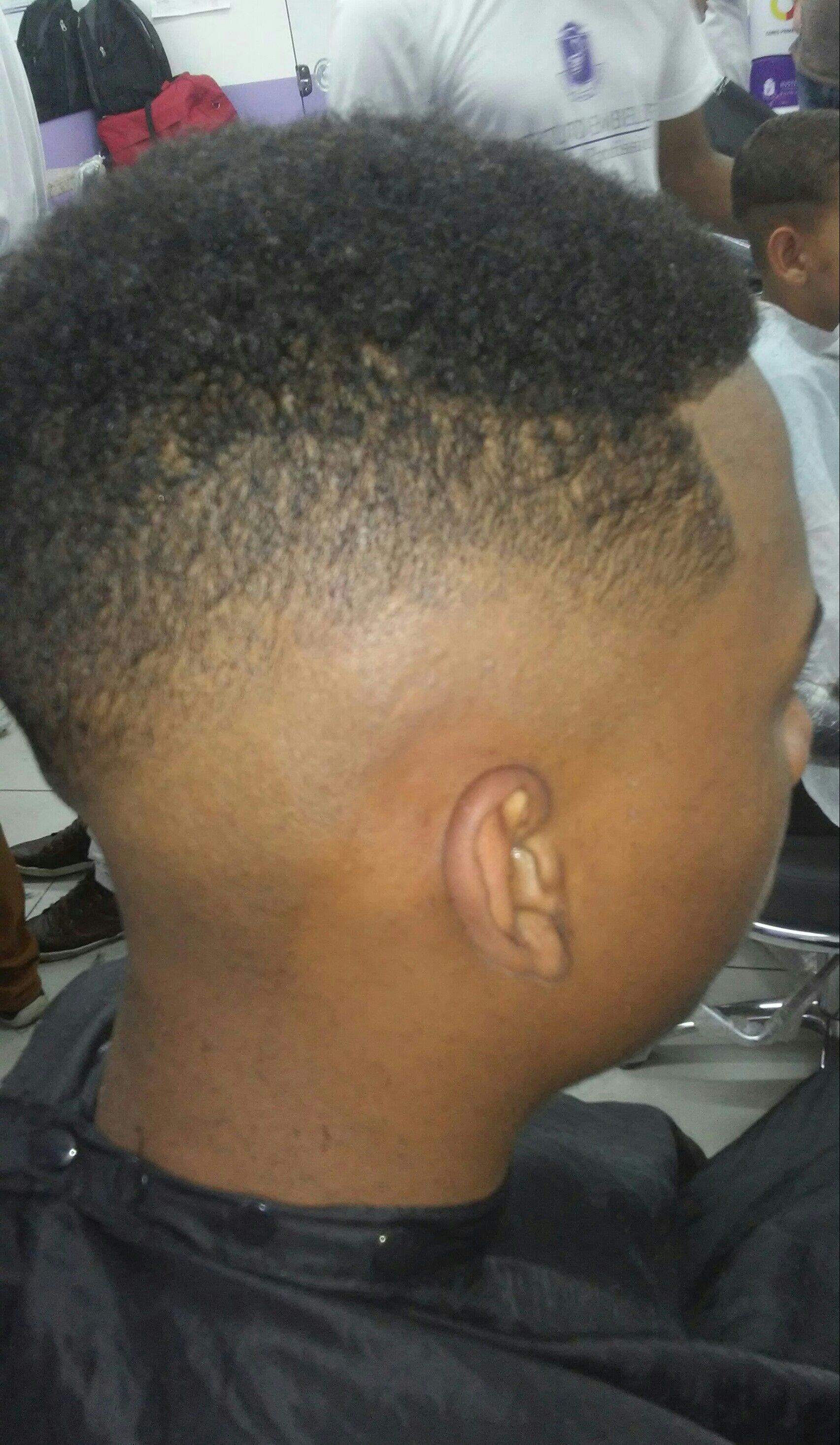 #Navalhado cabelo barbeiro(a)
