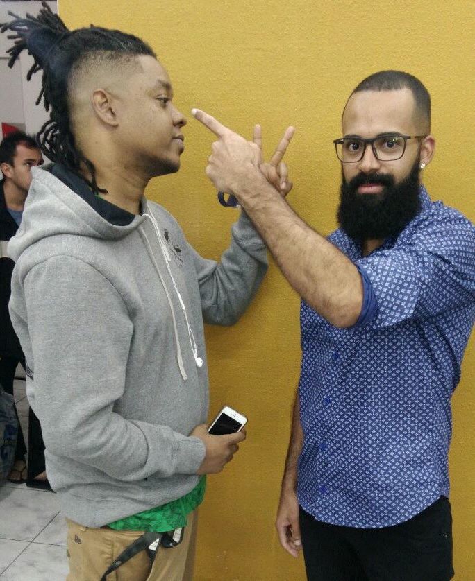 Corte Afro no Rapper Xis outros barbeiro(a)