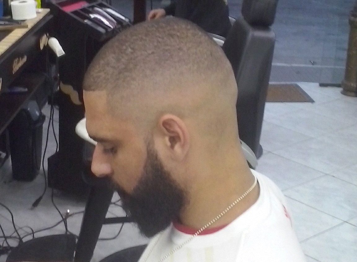 corte navalhado outros barbeiro(a)