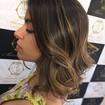 Corte long bob , e moreno iluminado . 