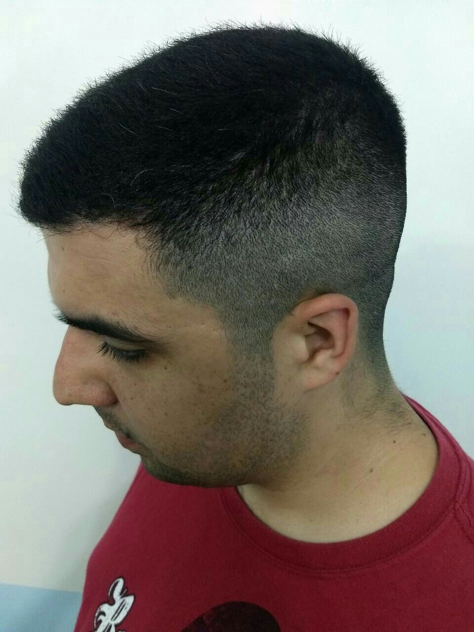 Corte masculino cabeleireiro(a) barbeiro(a) maquiador(a)