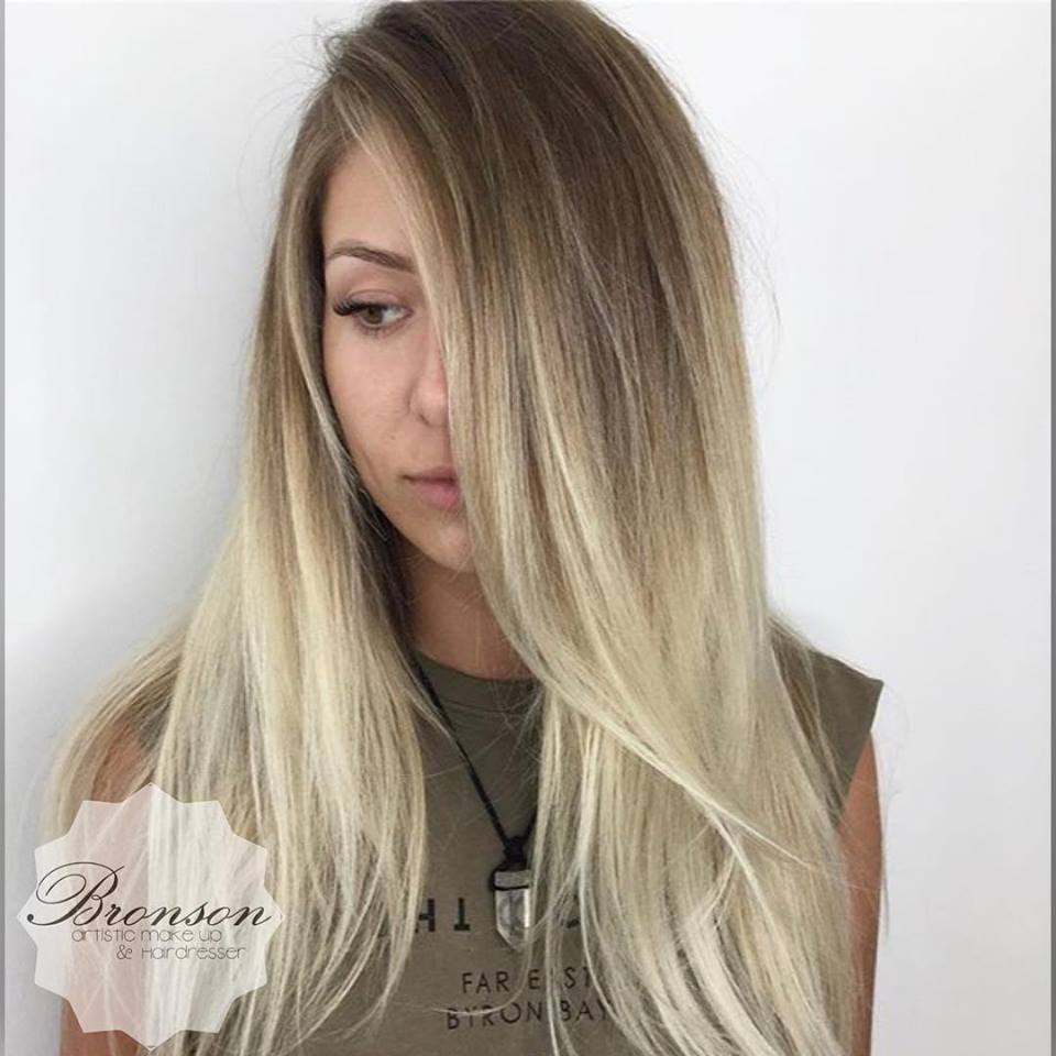 #surfblonde #reflexo #mechas #loiro #cabelosloiros #loirodossonhos #bronsonhairemake  cabelo cabeleireiro(a) maquiador(a) designer de sobrancelhas