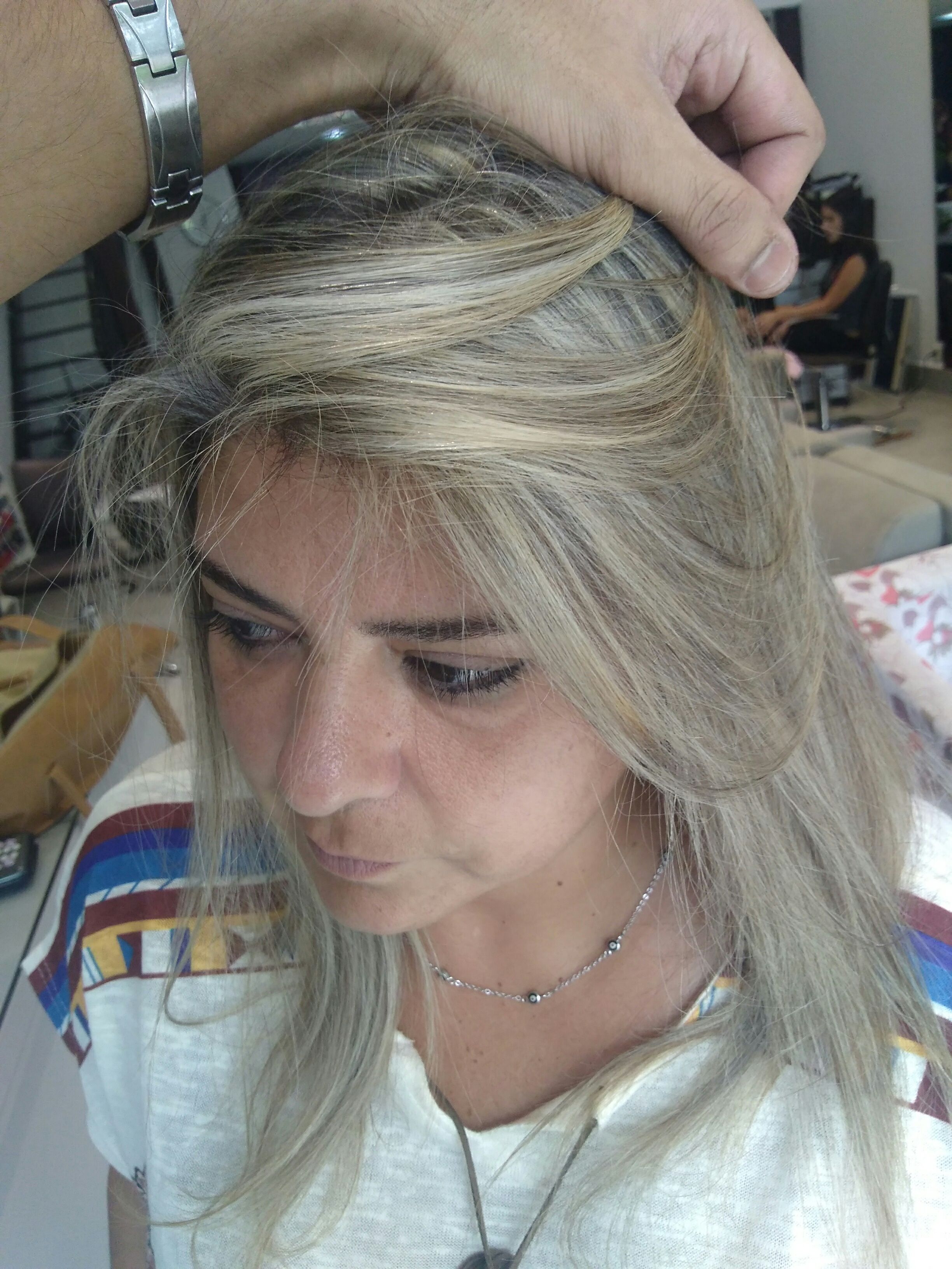 cabeleireiro(a) outros estudante auxiliar administrativo assistente esteticista