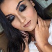 Make para festas, smokey black com glitter, e para completar um batom nude belíssimo 
#makeup #make #black #smokey #glitter #smokeyblack #nude #maquiagem #maquiador #olhopreto 