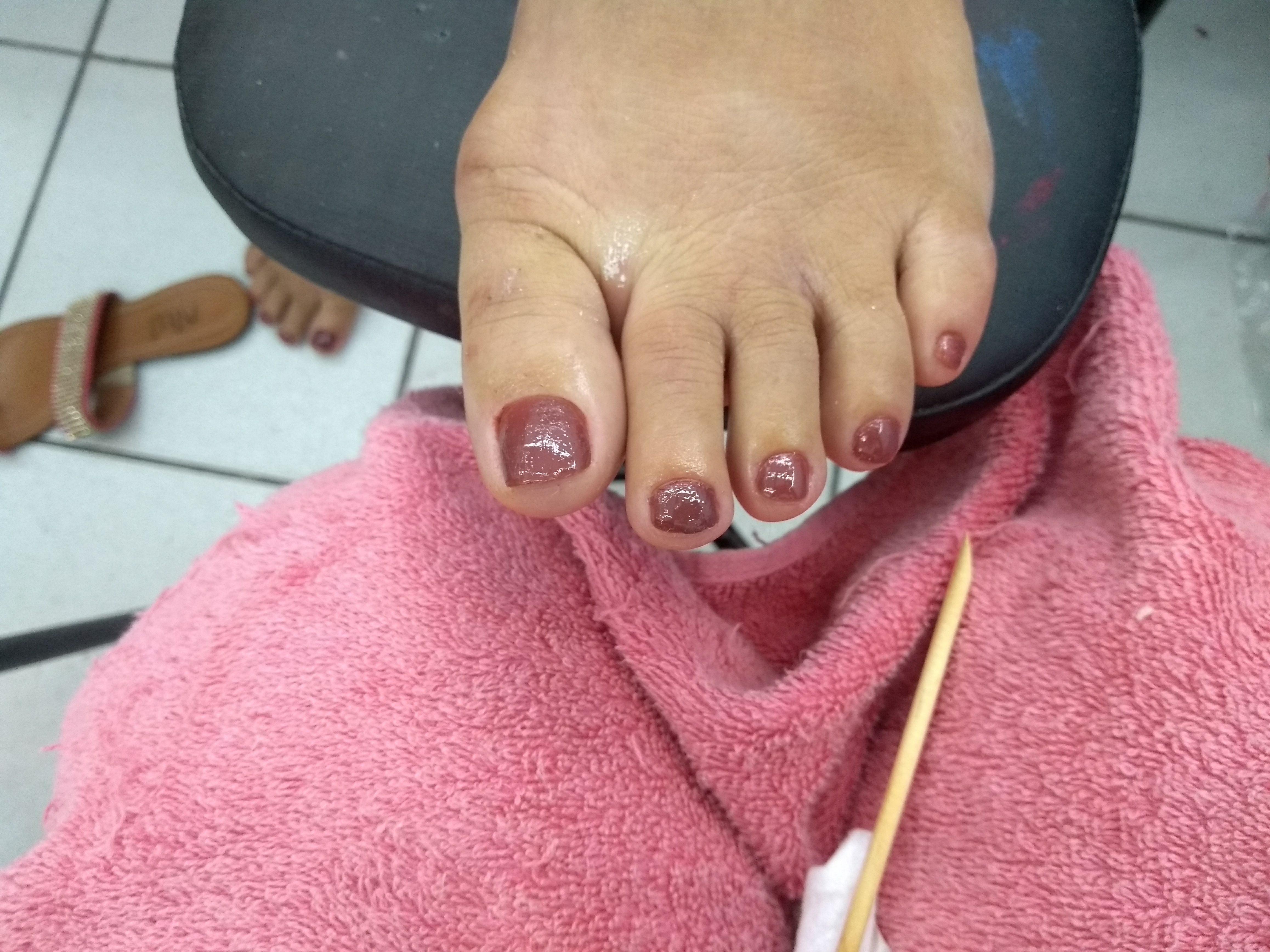 unha estudante (esteticista) estudante (manicure) designer de sobrancelhas