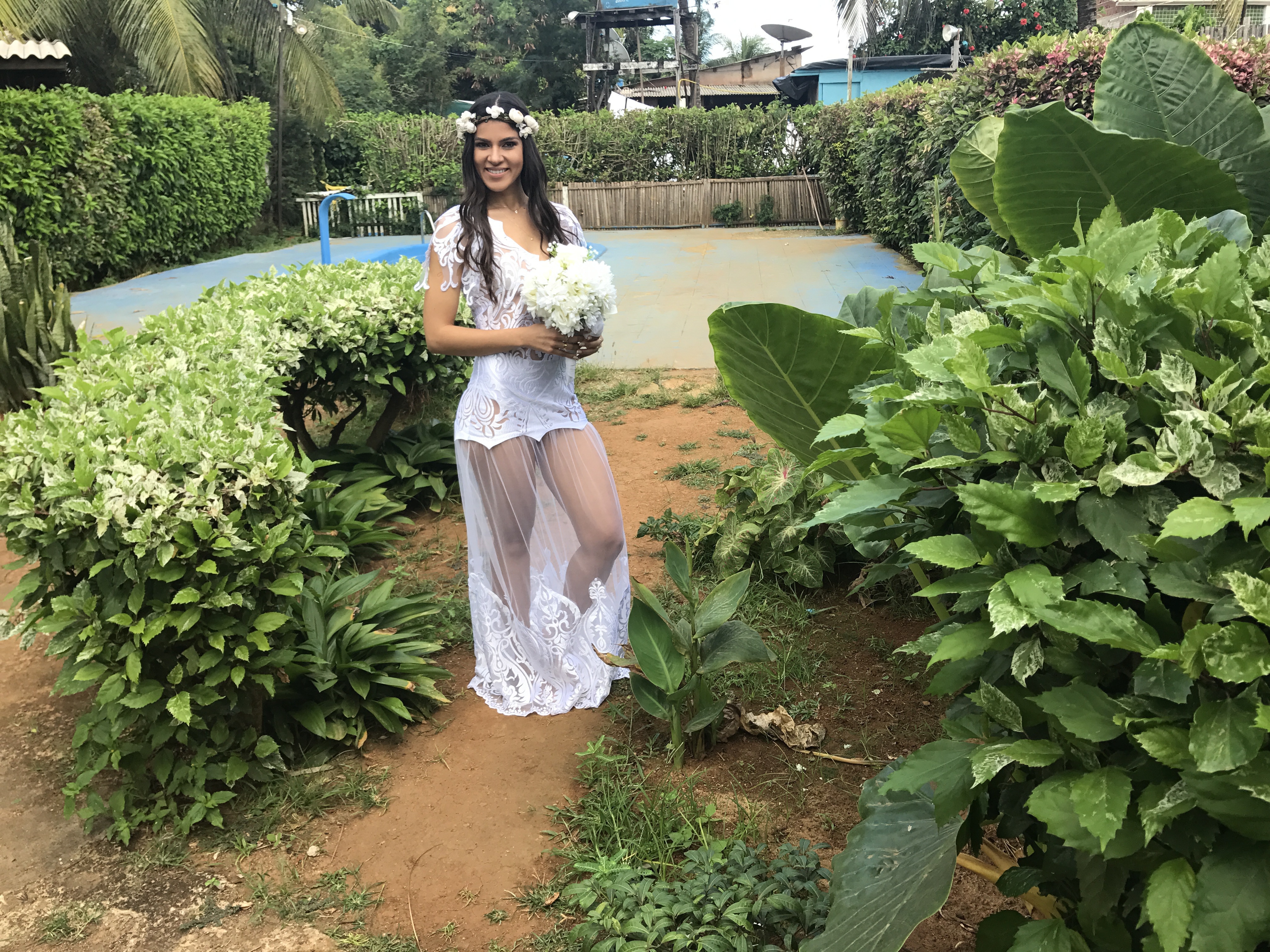 Linda e bela para seu ensaio fotográfico em Fernando de Noronha. Make e Hair  maquiagem maquiador(a) cabeleireiro(a)