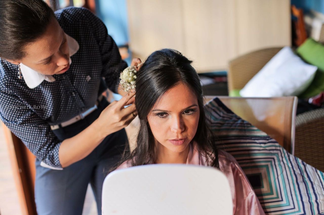 Cabelo para uma Noiva linda. Make e Hair. Fernando de Noronha  maquiagem maquiador(a) cabeleireiro(a)