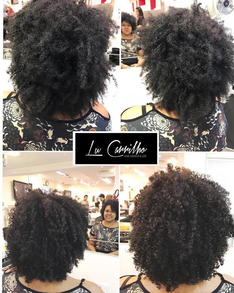 Tratamento de Definição de Cachos, SEM QUÍMICA, para cabelos naturais. 
#lucarrilhocurly #lucarrilhohairstylist #definiçãodecachos #semquímica #crespoélindo #cacheadasemtransição cabelo cabeleireiro(a)
