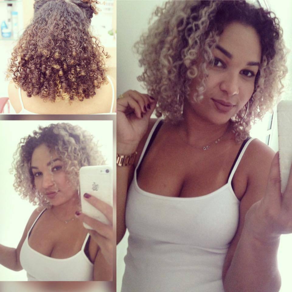 Descoloração específica para cabelos cacheados e crespos sem perder a curvatura do fio.
Tratamento de Definição de Cachos, SEM QUÍMICA, para cabelos naturais. 
#lucarrilhocurly #lucarrilhohairstylist #semquímica #crespoélindo #cacheadasemtransição #blondbylucarrilho cabelo cabeleireiro(a)