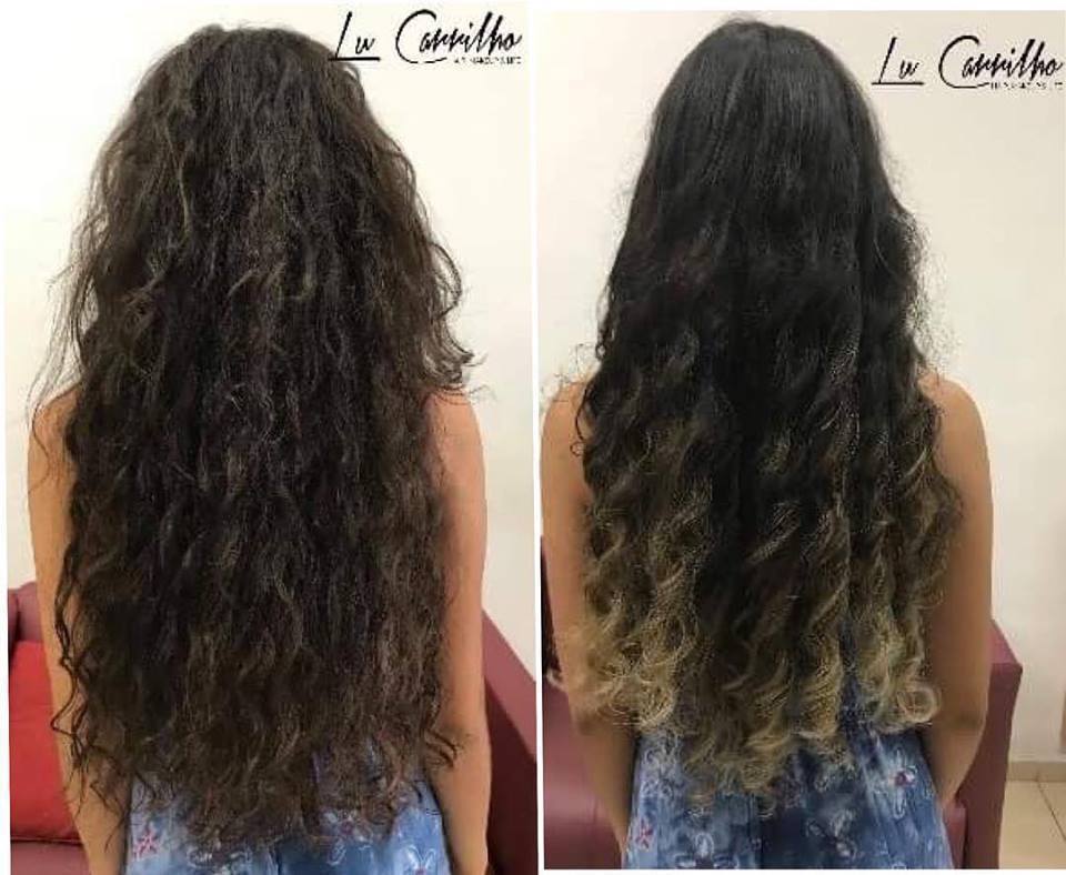 Descoloração específica para cabelos cacheados e crespos sem perder a curvatura do fio.
Tratamento de Definição de Cachos, SEM QUÍMICA, para cabelos naturais. 
#lucarrilhocurly #lucarrilhohairstylist #semquímica #crespoélindo #cacheadasemtransição #blondbylucarrilho  cabelo cabeleireiro(a)