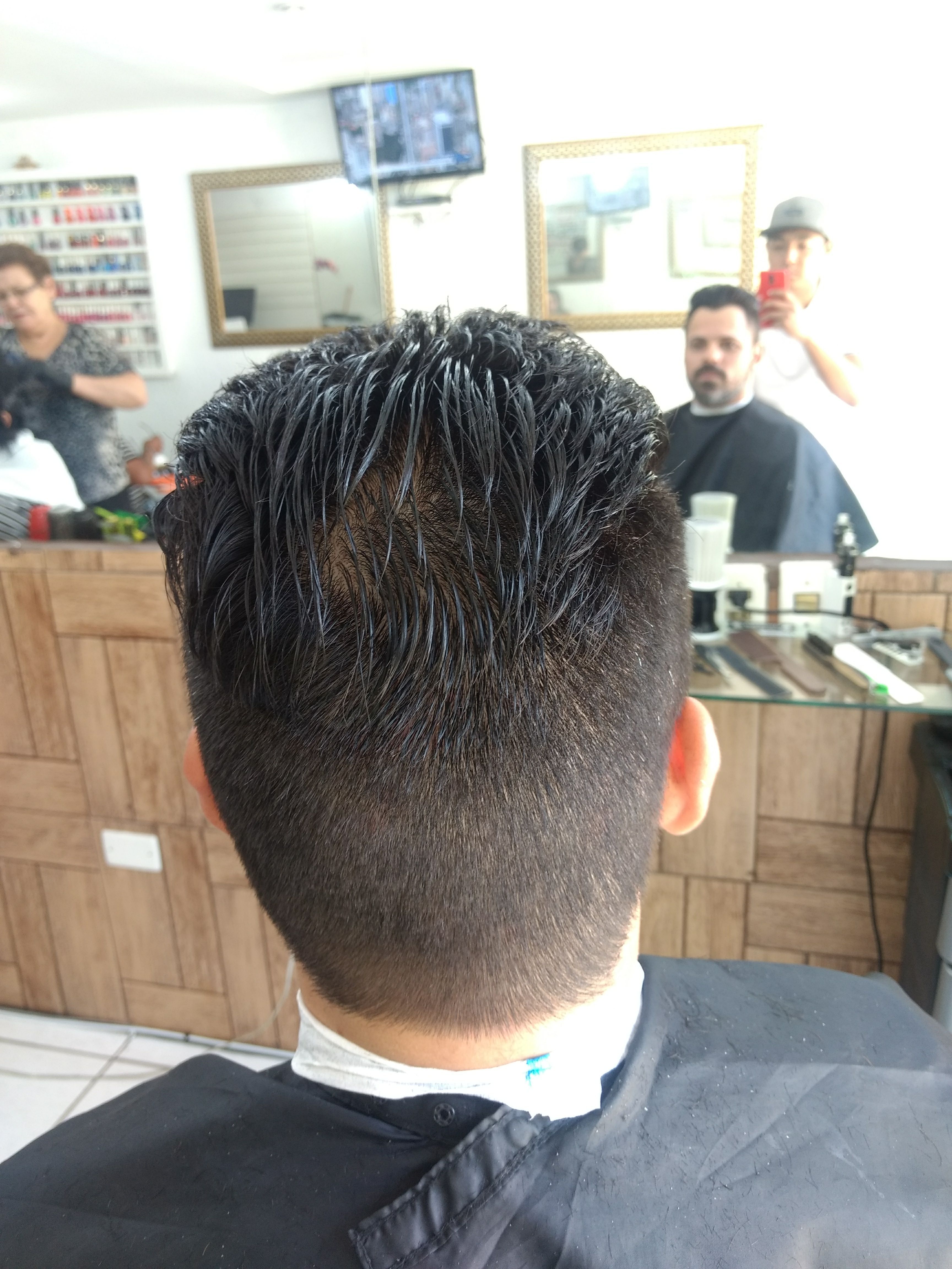 cabelo barbeiro(a) cabeleireiro(a)