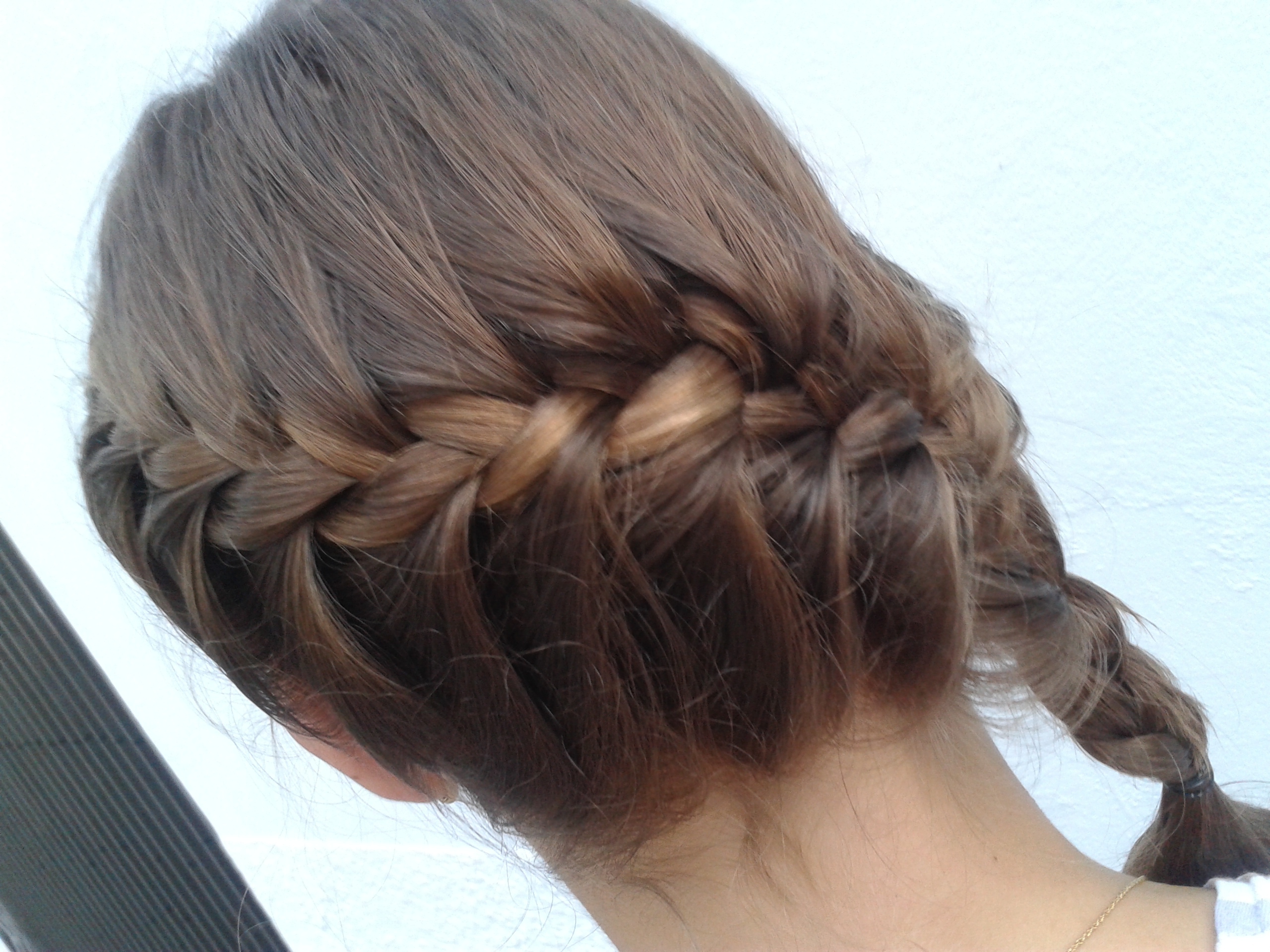 Trança embutida. Um penteado despojado, para uma apresentaçao de Karatê. cabelo cabeleireiro(a) manicure e pedicure