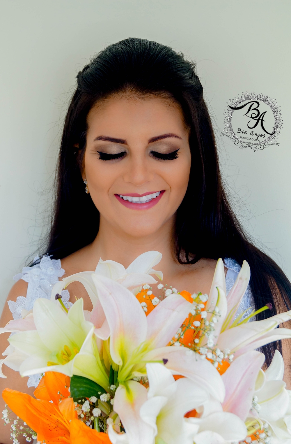 Maquiagem delicada para Noiva - Casamento Diurno na Praia
#maquiadoraubatuba #maquiagemdenoiva #noiva #bride #bridalmakeup #casamentoubatuba maquiagem maquiador(a)