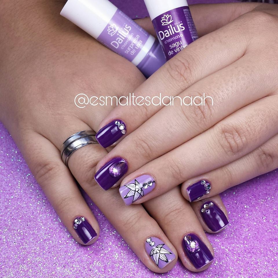 Decoração carimbada + pedrarias  #UnhasCarimbadas unha manicure e pedicure