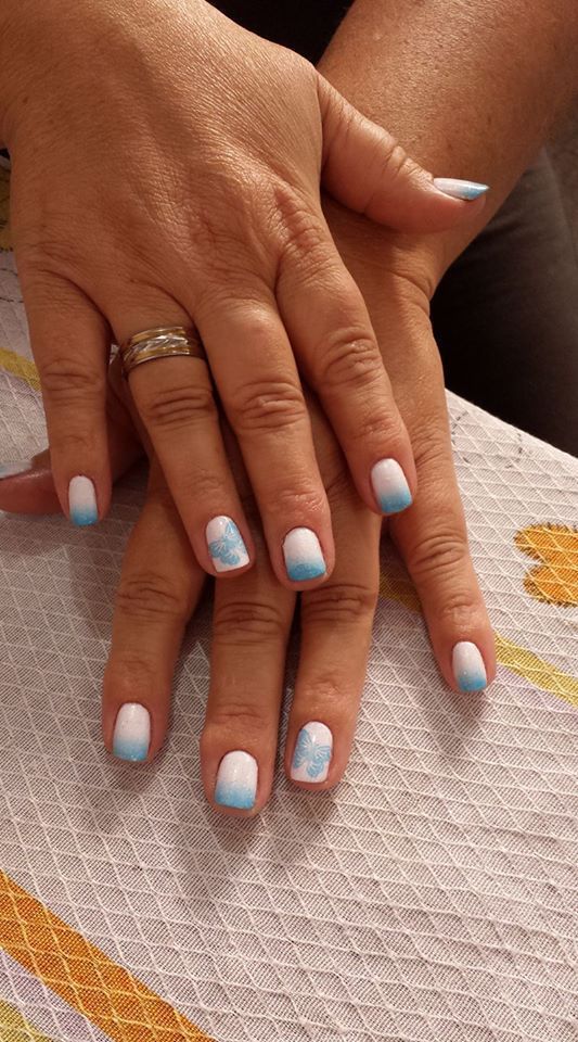 Unhas em degradê + carimbada unha manicure e pedicure
