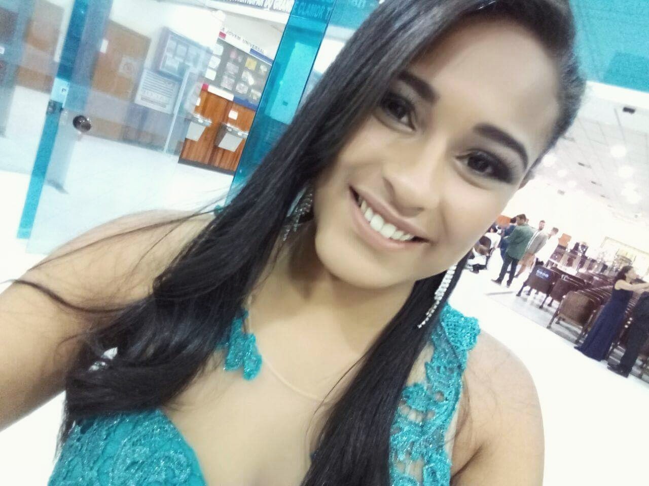 Operação madrinha concluída
#job #makeup #minhapaixao maquiador(a)