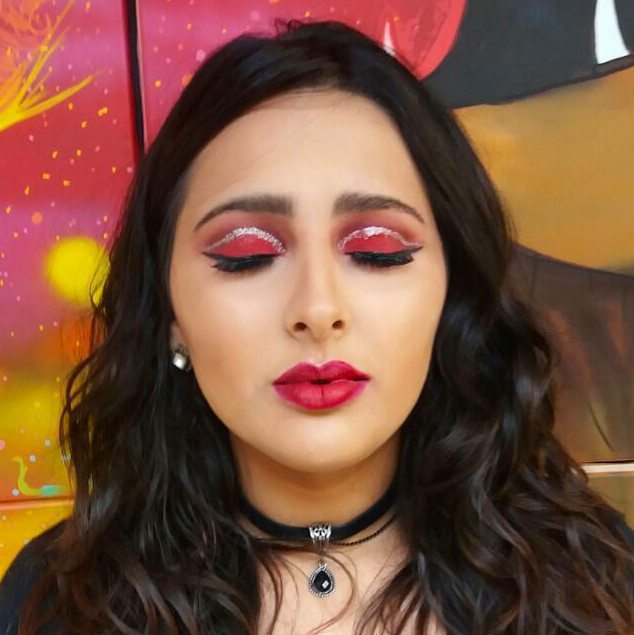 Cut Crease Dramatico maquiagem maquiador(a) recepcionista