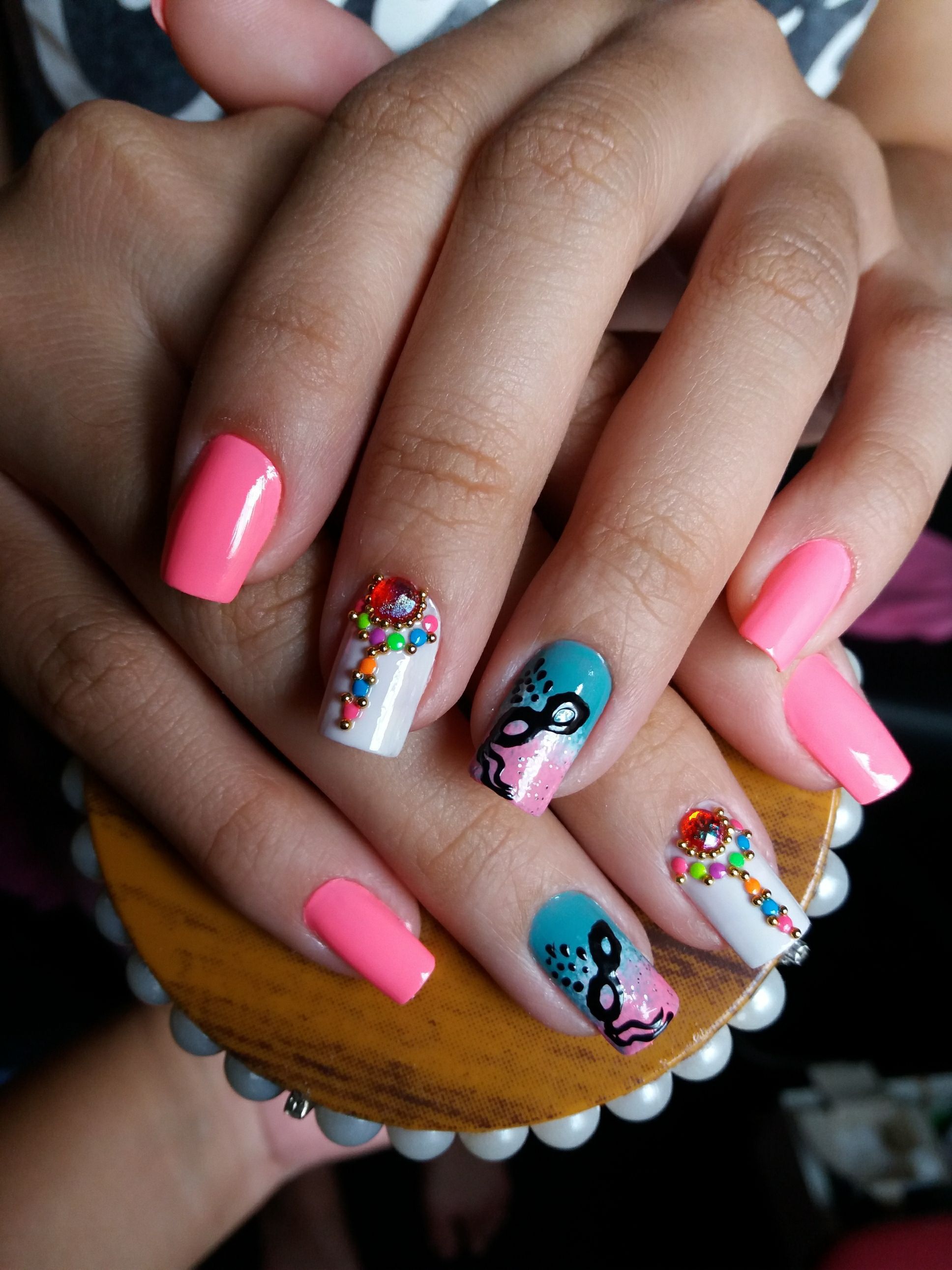 #carnaval🎉🎭 unha cabeleireiro(a) manicure e pedicure