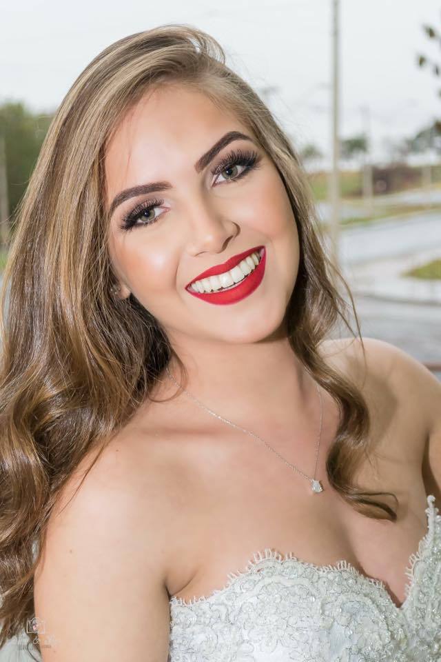 Maquiagem de noiva. maquiagem maquiador(a)