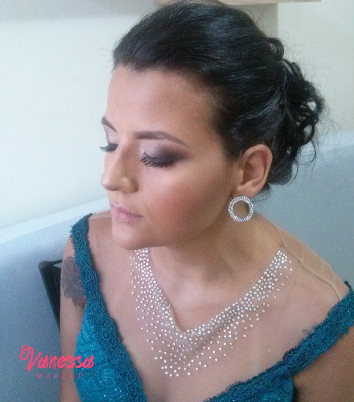 Maquiagem de madrinha. maquiagem maquiador(a)