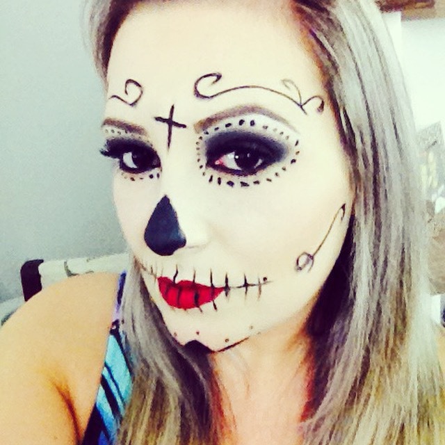 Maquiagem artística. 
#katrina
 maquiagem 