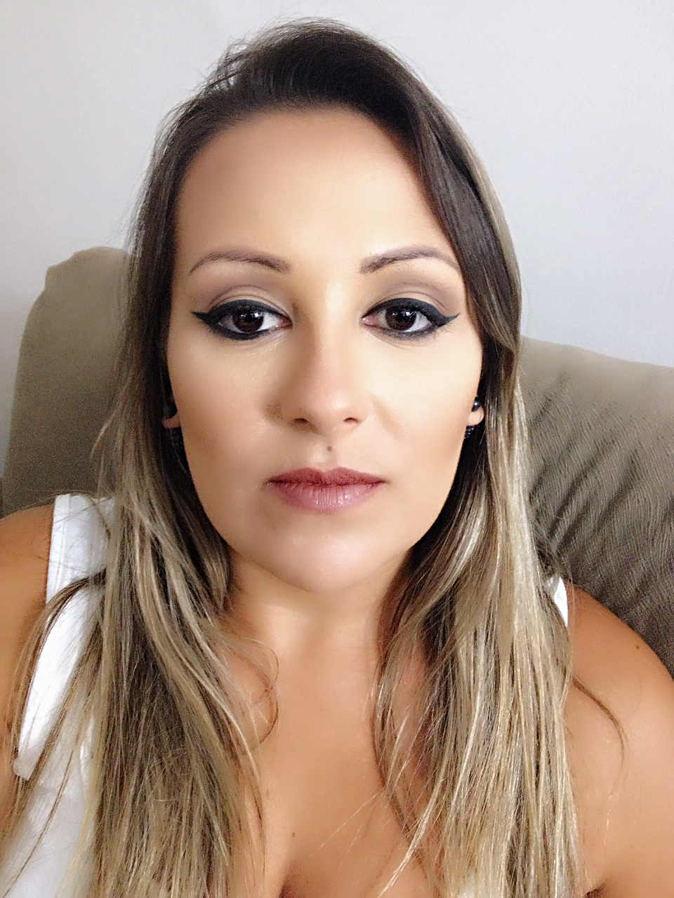 Maquiagem para o dia a dia de trabalho . maquiagem 