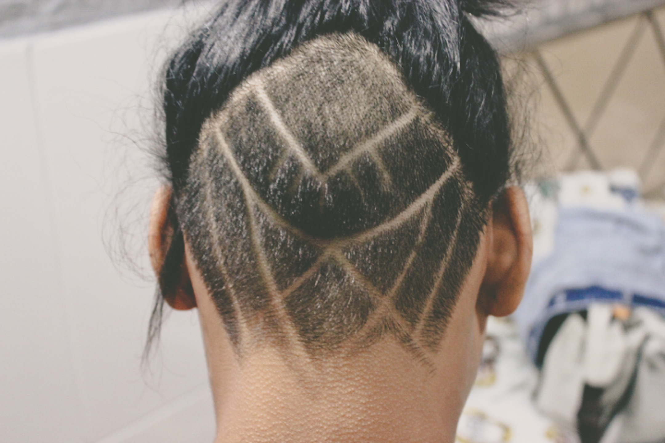 Tattoo hair & undercut feminino <3 #tattoohair cabelo barbeiro(a) designer de sobrancelhas