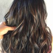 Morena iluminada.
#hair #contour #mechas #ombrehair #waves #morenailuminada