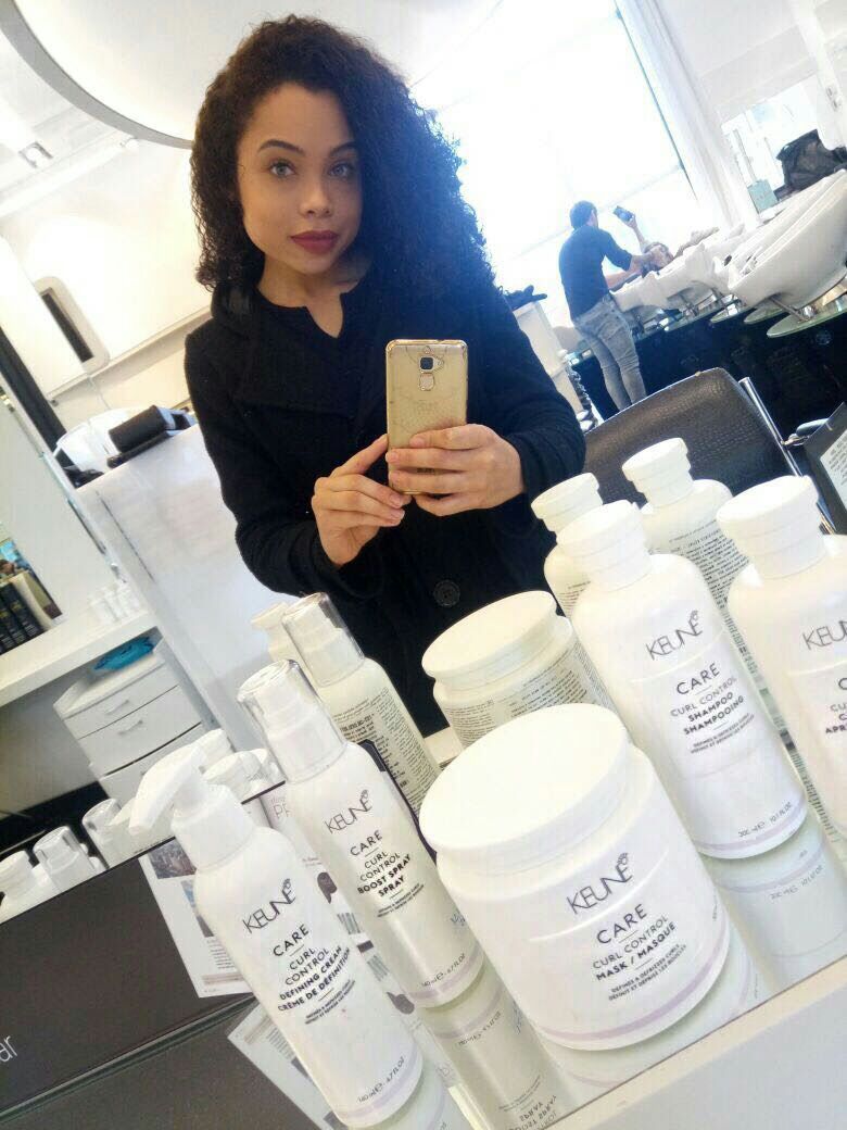 stylist / visagista